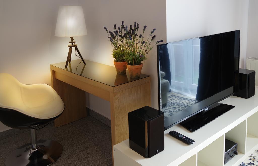 שרם Apartament White מראה חיצוני תמונה